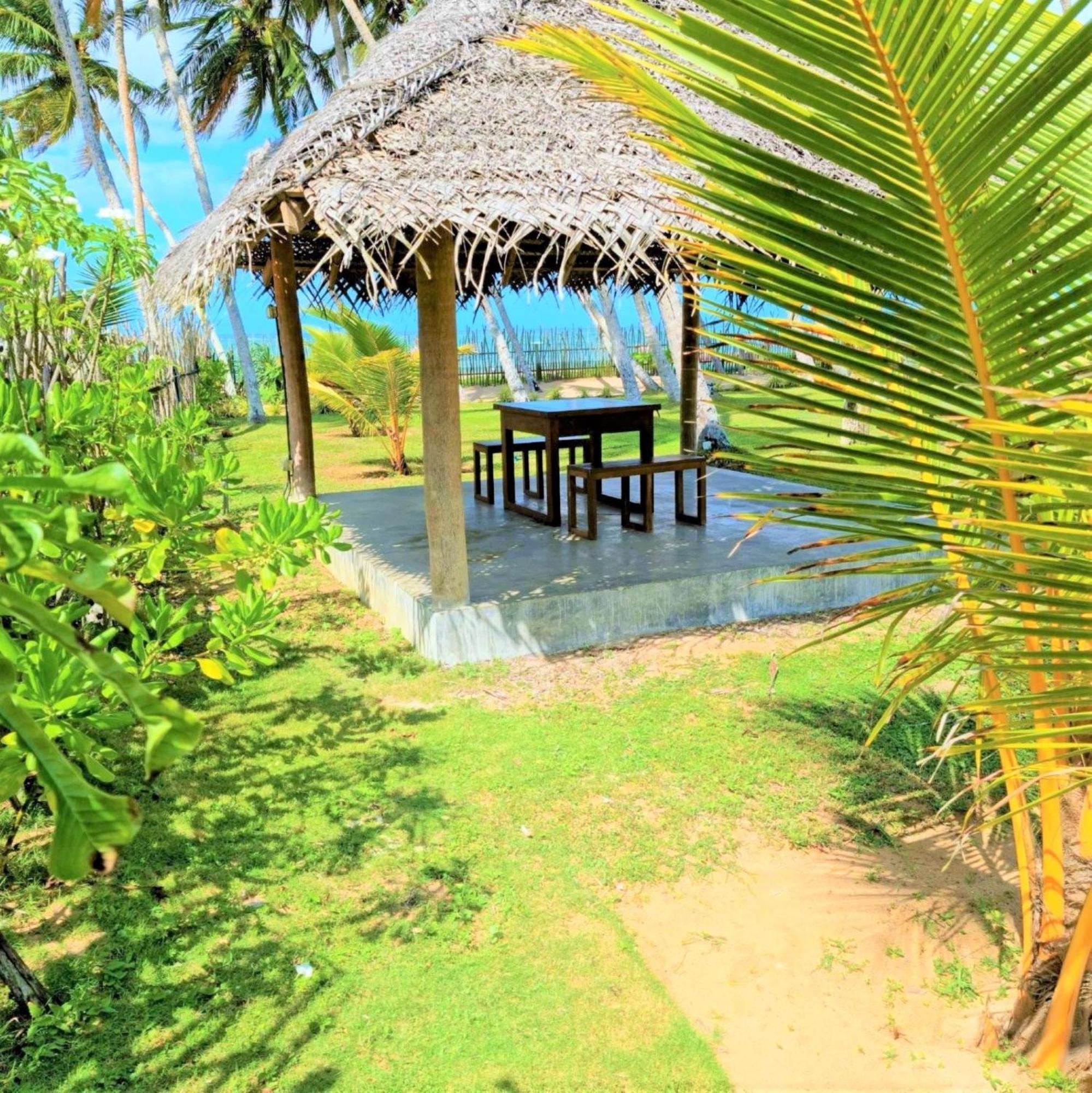 Arhimser Villa-Superb 4 Bedroom Beachfront For 8 In Ranna, Tangalle, Bb, Pool, Free Pick Up For 7 Night Stays Arriving Together, Serviced, Taxes Included Екстер'єр фото