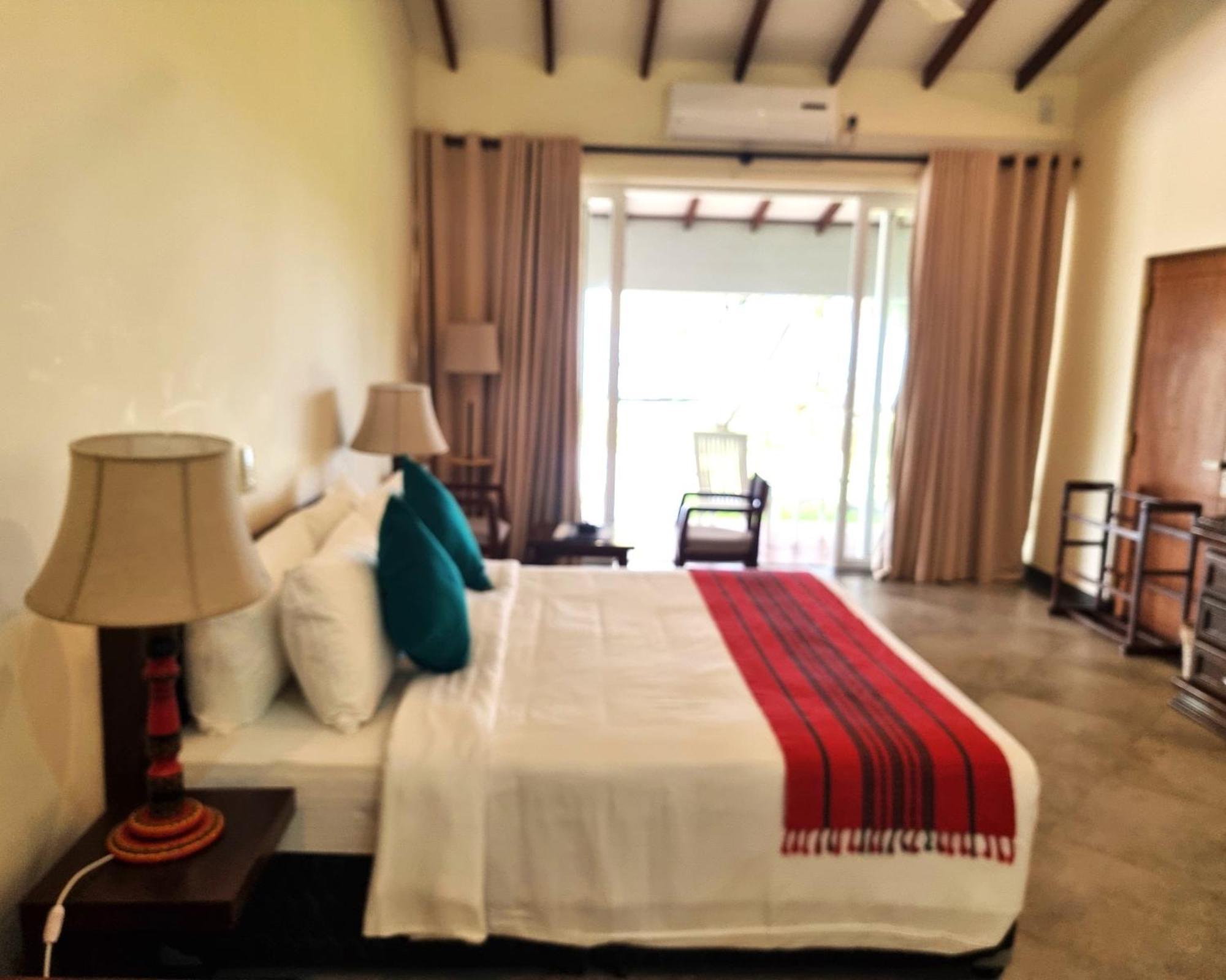 Arhimser Villa-Superb 4 Bedroom Beachfront For 8 In Ranna, Tangalle, Bb, Pool, Free Pick Up For 7 Night Stays Arriving Together, Serviced, Taxes Included Екстер'єр фото